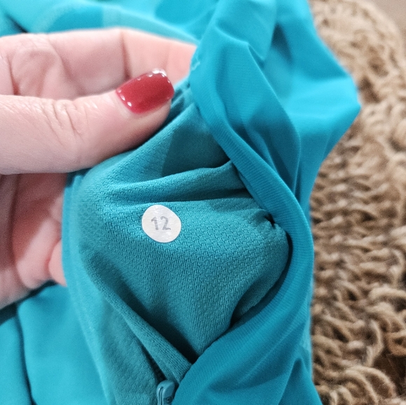 Lululemon 1/4 zip- 12 - Picture 8 of 9